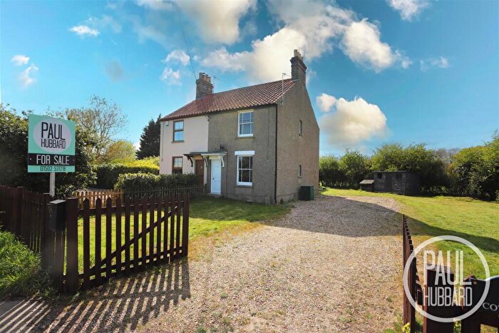 2 Bedroom Cottage For Sale In Flixton Road, Flixton, NR32