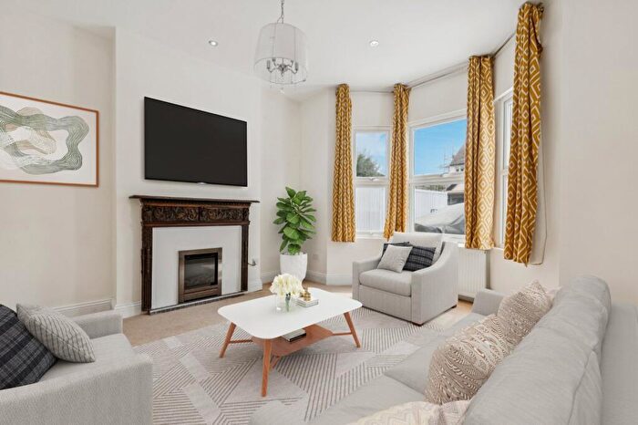 5 Bedroom End Of Terrace House To Rent In St. Leonards Road, East Sheen, SW14