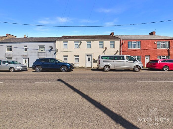 2 Bedroom Apartment For Sale In Front Street, Sherburn Hill, Durham, DH6