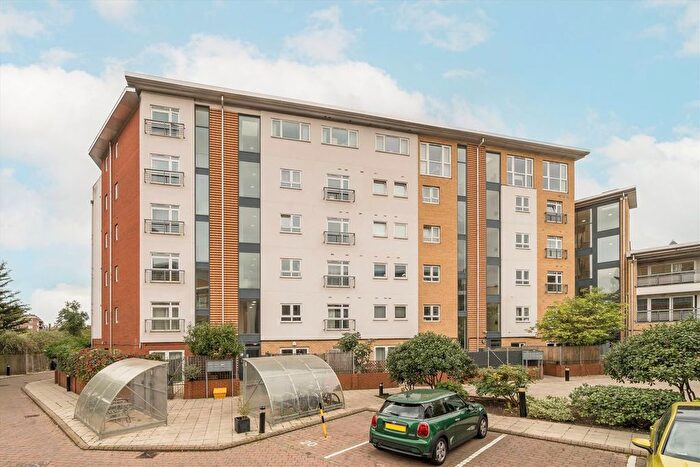 2 Bedroom Flat To Rent In Marcon Place, Marcon Place, E8