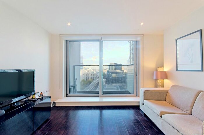 1 Bedroom Flat To Rent In West Tower, Pan Peninsula, Canary Wharf, London, E14