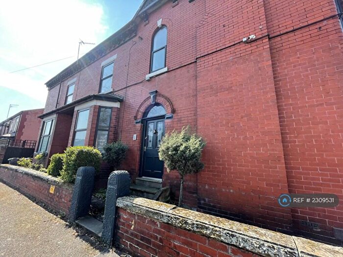 7 Bedroom End Of Terrace House To Rent In Fairbank Avenue, Manchester, M14