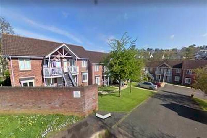 1 Bedroom Flat To Rent In Newton Abbot, TQ12