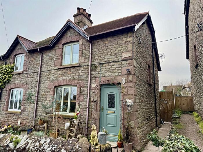 3 Bedroom Cottage For Sale In Church Road, Aylburton, Lydney, GL15