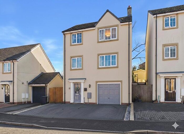 4 Bedroom Detached House For Sale In Ash Drive, South Molton, Devon, EX36