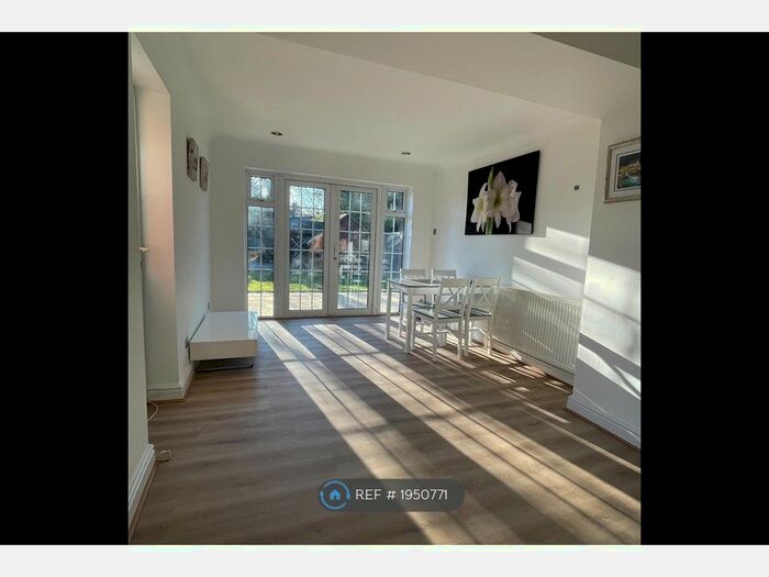 3 Bedroom Terraced House To Rent In Roundway, Egham, TW20