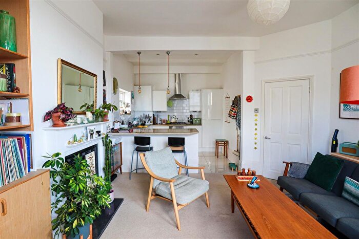 2 Bedroom Flat To Rent In Stockleigh Road, St. Leonards-On-Sea, TN38