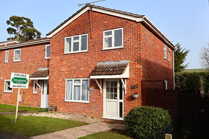 3 Bedroom Semi-Detached House For Sale In Redwing Road, Clanfield, PO8