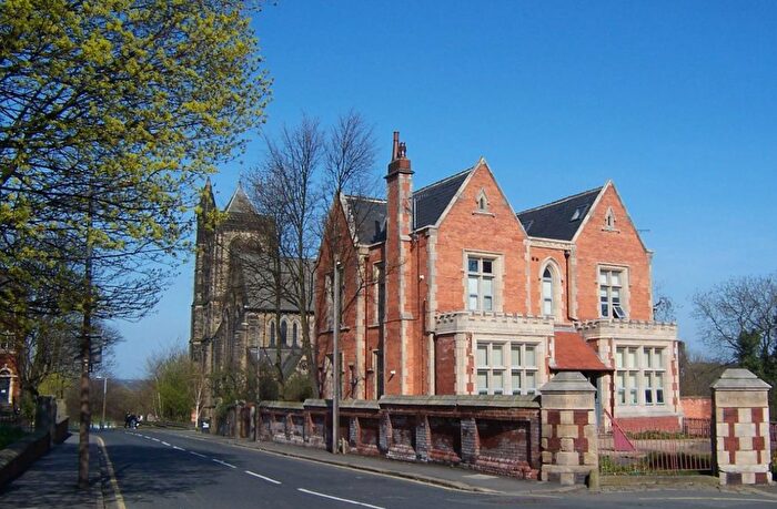 2 Bedroom Flat To Rent In Blackman Lane, Leeds, West Yorkshire, LS2