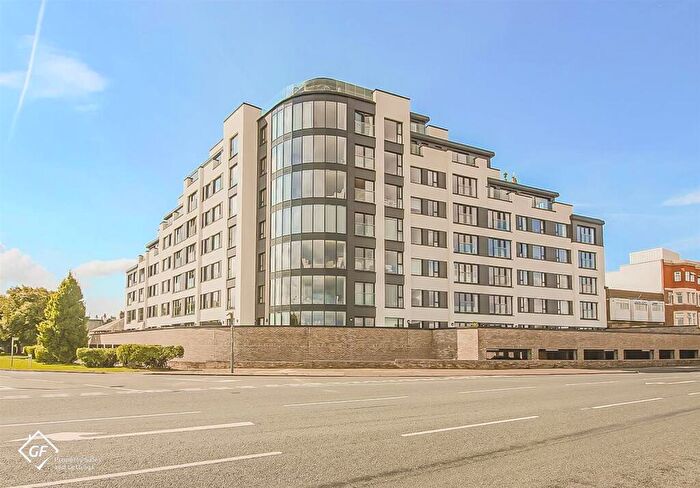 2 Bedroom Apartment For Sale In Dallam Avenue, Morecambe, LA4