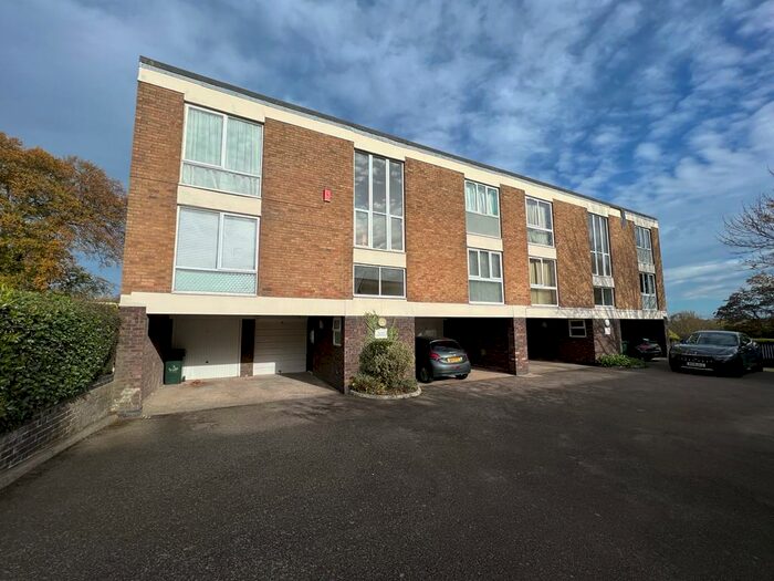 1 Bedroom Apartment To Rent In Lloyd Crescent, Wyken, Coventry, CV2