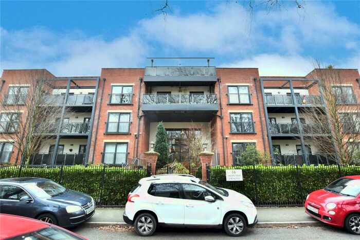 1 Bedroom Apartment To Rent In West Court, West Didsbury, Manchester, M20