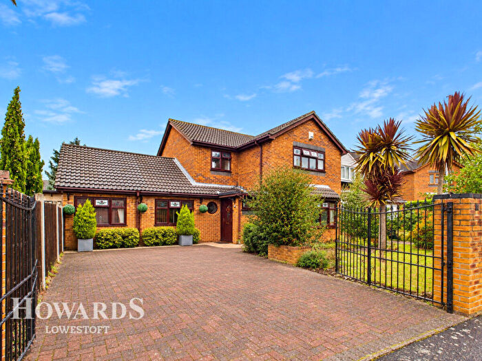 4 Bedroom Detached House For Sale In Ranville, Lowestoft, NR33