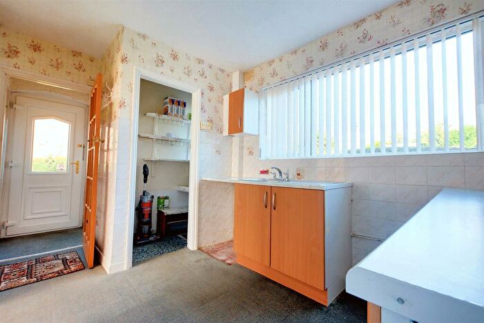 2 Bedroom Semi-Detached House For Sale In Coppice Road, Arnold, Nottingham, NG5