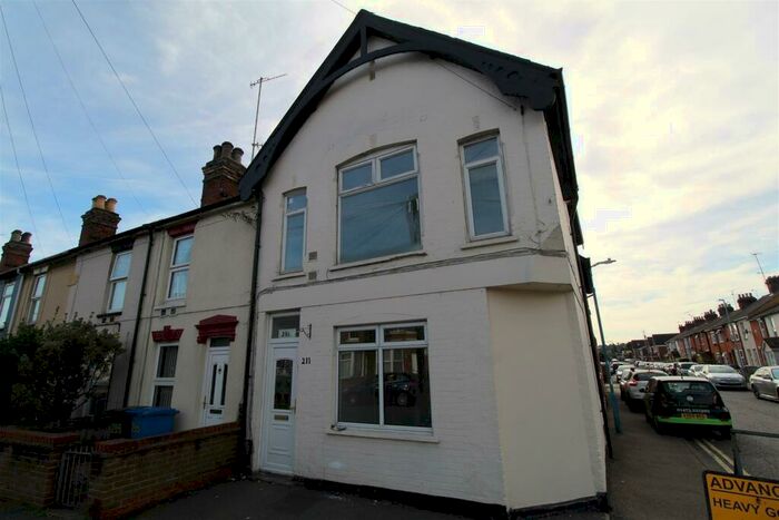 8 Bedroom End Of Terrace House To Rent In Bramford Road, IP1