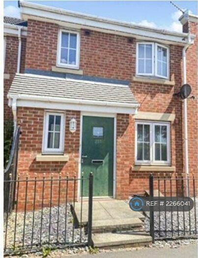 3 Bedroom Terraced House To Rent In Beechdale Road, Nottingham, NG8