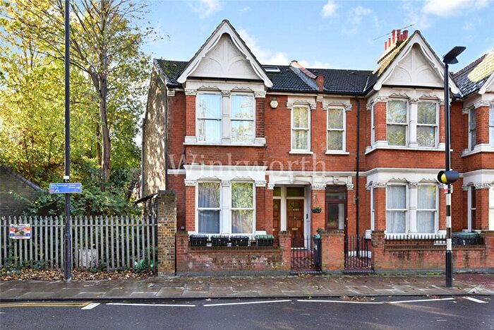 2 Bedroom Apartment To Rent In St Anns Road, London, N15