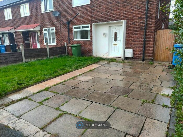 2 Bedroom End Of Terrace House To Rent In Sandiway, Bredbury, Stockport, SK6