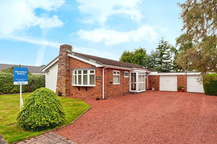 3 Bedroom Bungalow For Sale In Mollington Court, Mollington, Chester, Cheshire, CH1