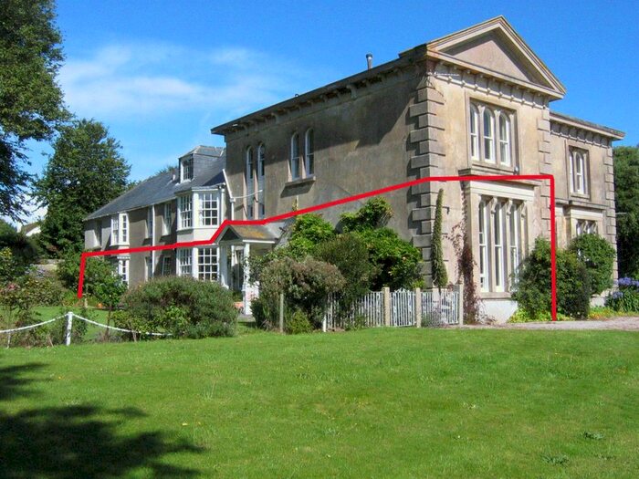 3 Bedroom Flat To Rent In Laregan Hill, Penzance, TR18