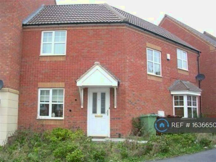 3 Bedroom Terraced House To Rent In Pavior Road, Nottingham, NG5