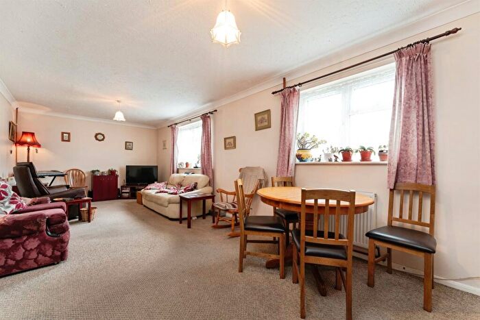 3 Bedroom Semi-Detached House For Sale In Crown Avenue, Christchurch, Wisbech, PE14