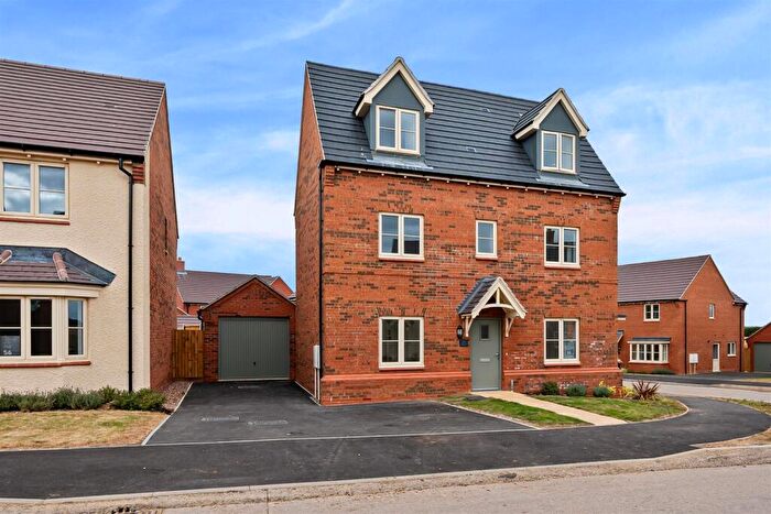 4 Bedroom Detached House For Sale In The Beechwood, Steeple View Chase, NN29