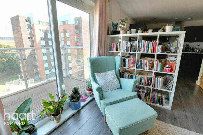 2 Bedroom Apartment To Rent In Wideford Drive, Romford, RM7