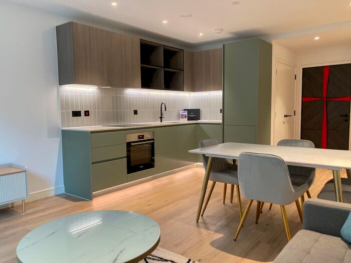 1 Bedroom Flat To Rent In Very Near Cedrus Avenue Area, Southall, UB1