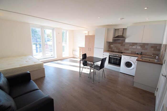 Studio To Rent In Brent Street, London, NW4