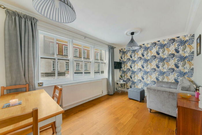 1 Bedroom Flat To Rent In Finborough Road, SW10