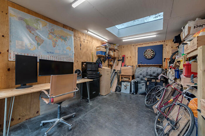 2 Bedroom Flat For Sale In Jerningham Road, SE14