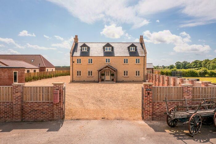 5 Bedroom Detached House To Rent In Drinsey Farm House, Hardwick, Lincoln, LN1