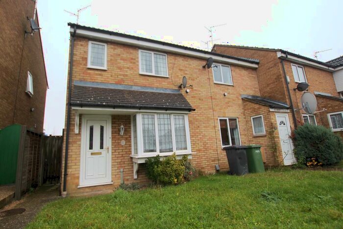 2 Bedroom Semi-Detached House To Rent In Eaglesthorpe, Peterborough, PE1