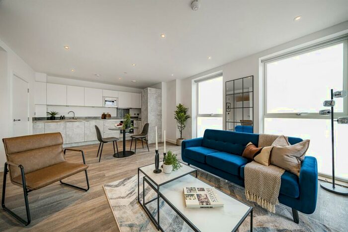 3 Bedroom Apartment To Rent In Bed, St Floor Vega At Verona House In Beam Park, RM9