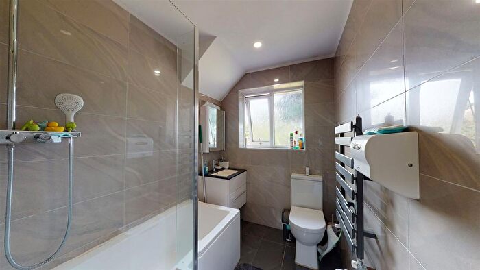 2 Bedroom Bungalow For Sale In St. James Avenue, Broadstairs, CT10