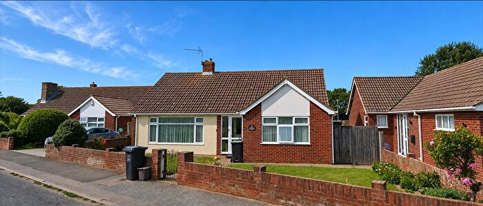 3 Bedroom Bungalow For Sale In George Hill Road, Broadstairs, CT10