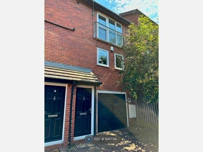 2 Bedroom Terraced House To Rent In Archway Court, Nottingham, NG7