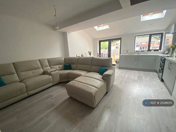 3 Bedroom Semi-Detached House To Rent In Charlbury Crescent, Birmingham, B26