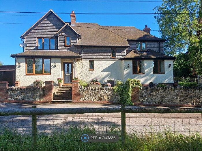 3 Bedroom Detached House To Rent In School Lane, Dinton, HP17