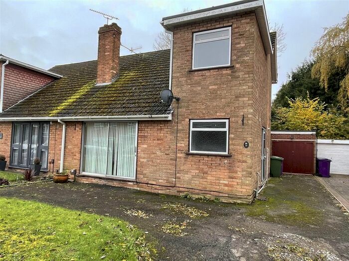 3 Bedroom Semi-Detached House To Rent In Gail Park, Wolverhampton, WV3