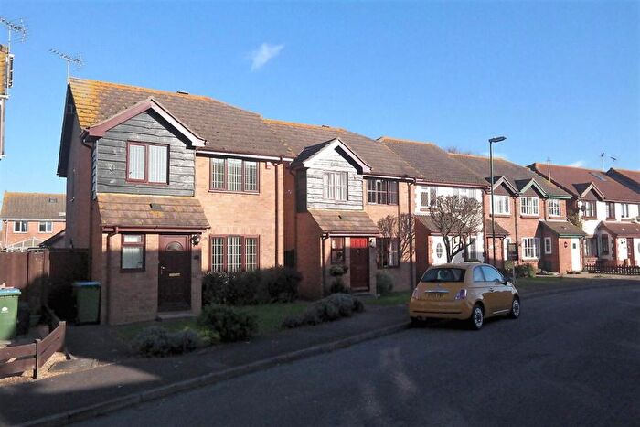 3 Bedroom Detached House For Sale In The Millers, Yapton, BN18