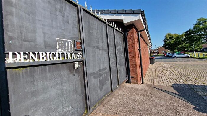 2 Bedroom Flat To Rent In Denbigh House, Cheviot Square, Winsford, CW7