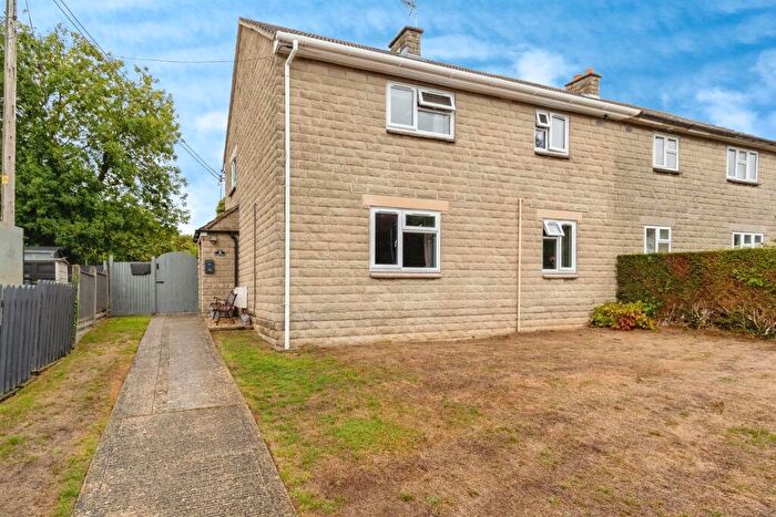 4 Bedroom Semi-Detached House For Sale In Hebden Road, Lower Westwood, Bradford-On-Avon, BA15
