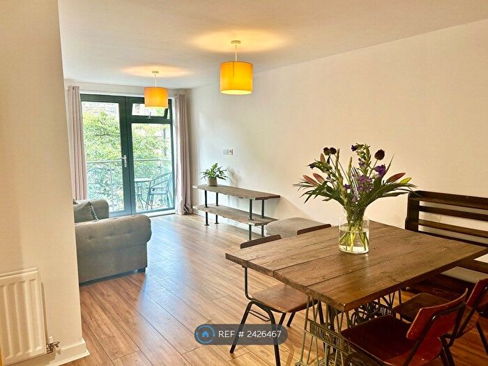 2 Bedroom Flat To Rent In Pennywell Road, Bristol, BS5