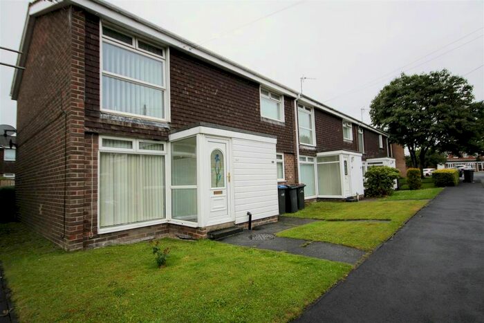 2 Bedroom Flat To Rent In Elmway, Chester Le Street DH2