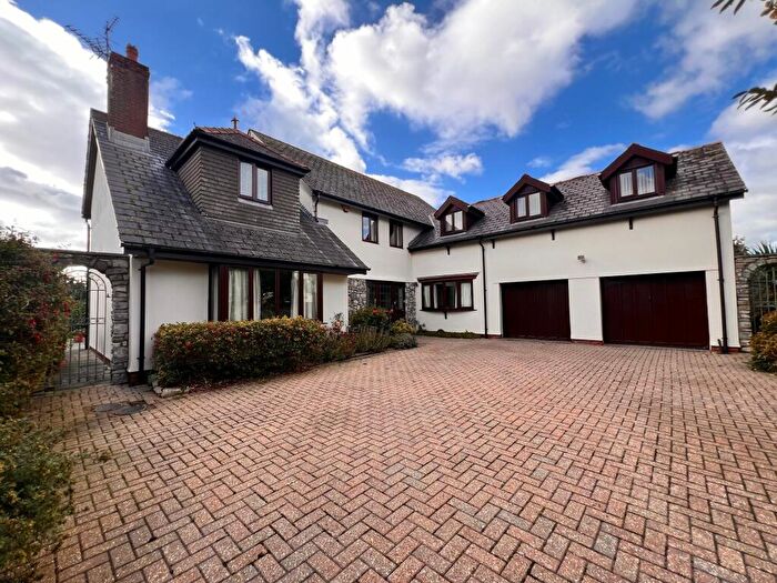 5 Bedroom Detached House For Sale In Jackson Close, Rhoose, CF62