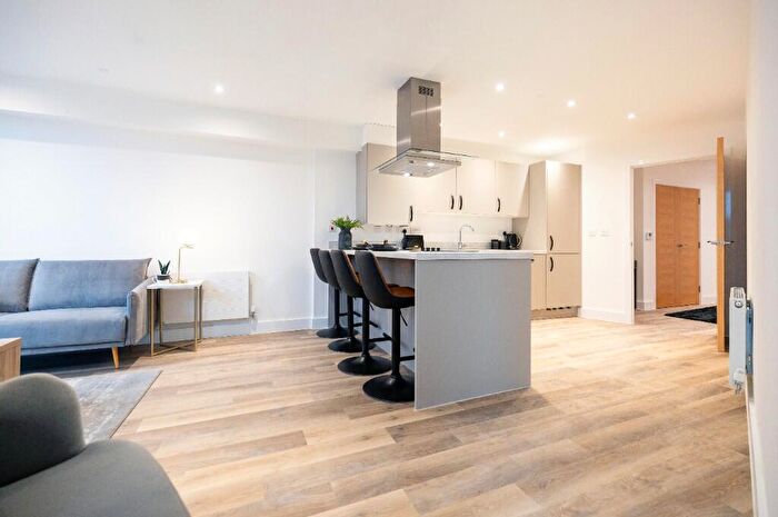 1 Bedroom Apartment For Sale In Mulberry Park, Mulberry Way, BA2