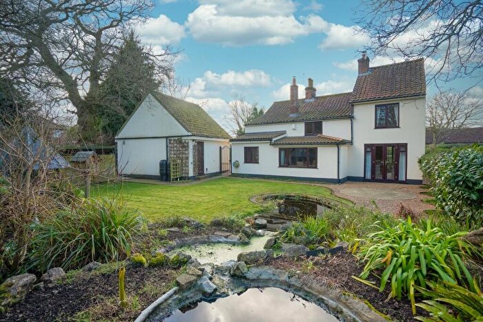 3 Bedroom Detached House For Sale In Salhouse, NR13