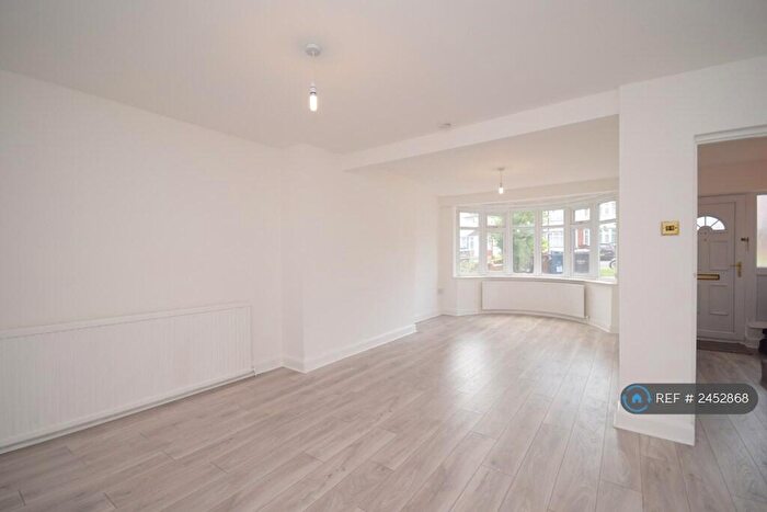 3 Bedroom Semi-Detached House To Rent In Somervell Road, Harrow, HA2